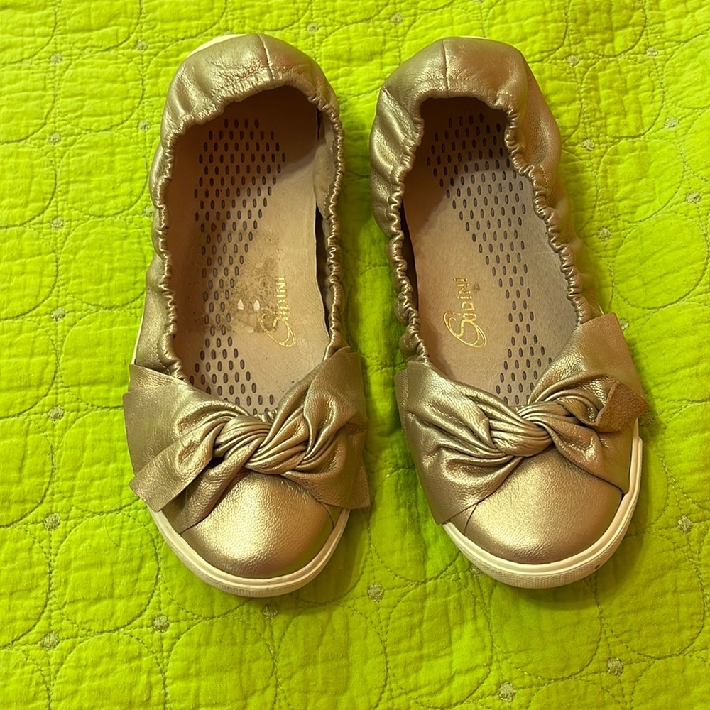 Gold shoes